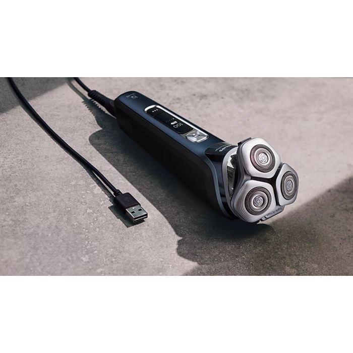 Philips Series 9000 Electric Shaver Wet/Dry Clean/Charge